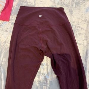 Align pant 21” cropped in burgandy